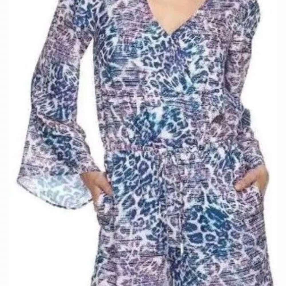 Jennifer Lopez leopard print short romper - Picture 7 of 8